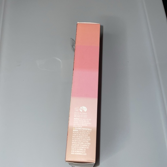 Bebe Beautiful Glow Shimmery Face And Body Bronzer With Hydrating Shea Butter - Picture 5 of 5
